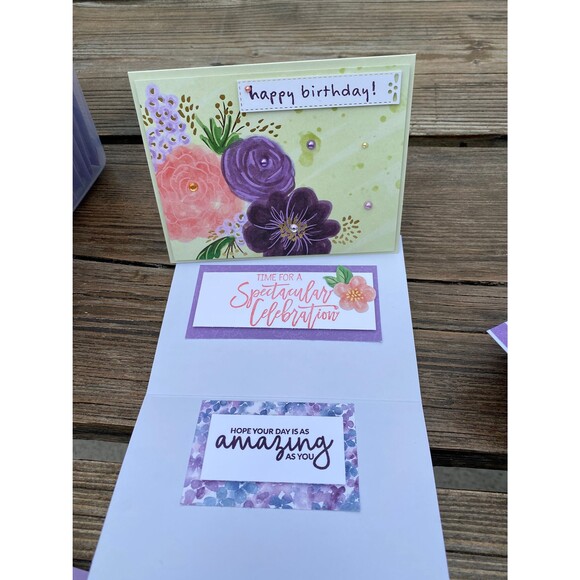 4 Card Set / Beautiful flowers with matching Purple Envelopes - Picture 5 of 8
